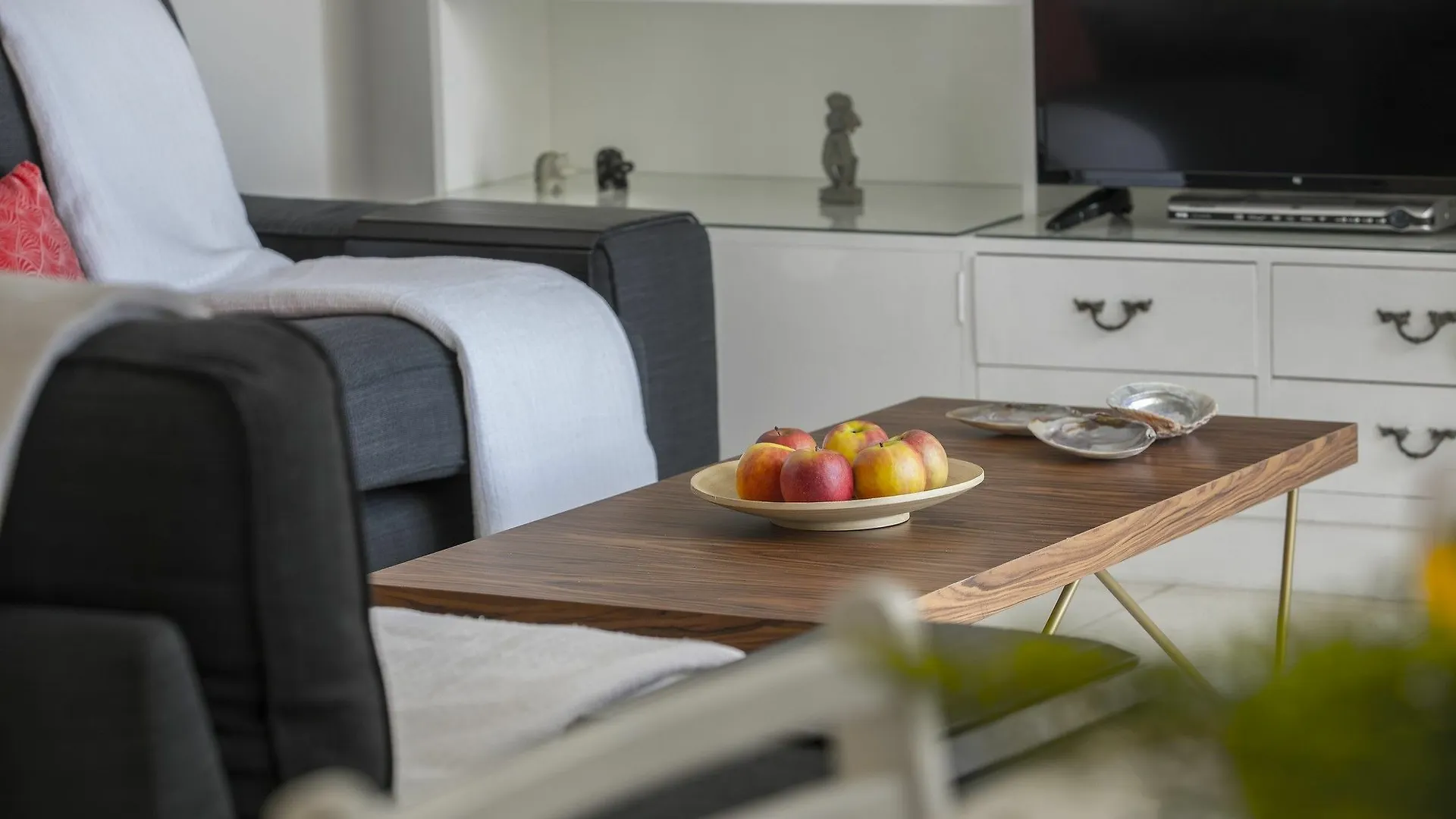 Lamk1 Mackenzie Atalanta Suite - Two Bedroom Apartment, Sleeps 4 Larnaca Cyprus