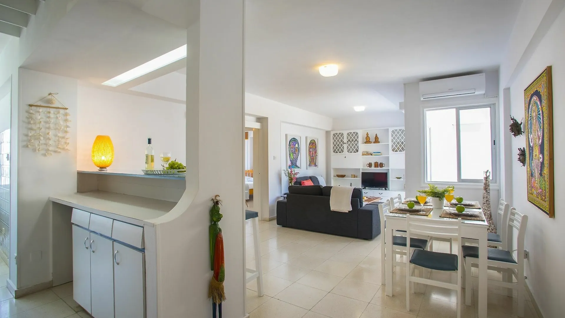 Apartment Lamk1 Mackenzie Atalanta Suite - Two Bedroom Apartment, Sleeps 4 Larnaca